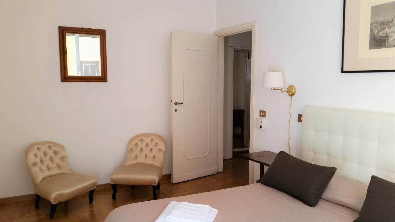 Vatican Suites Happy Holidays Рим Экстерьер фото