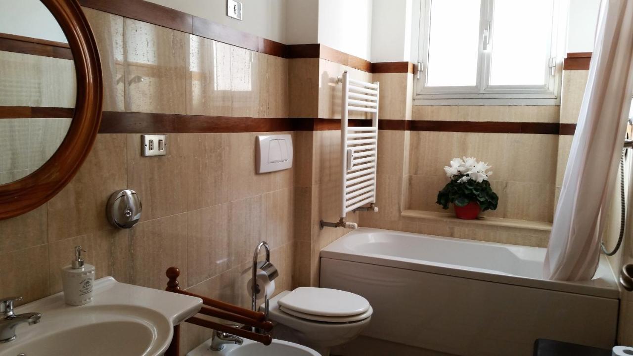 Vatican Suites Happy Holidays Рим Экстерьер фото