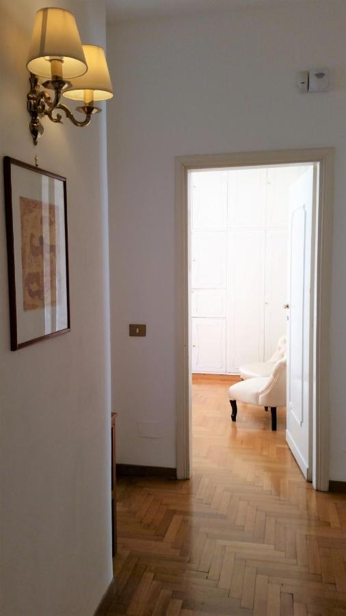Vatican Suites Happy Holidays Рим Экстерьер фото